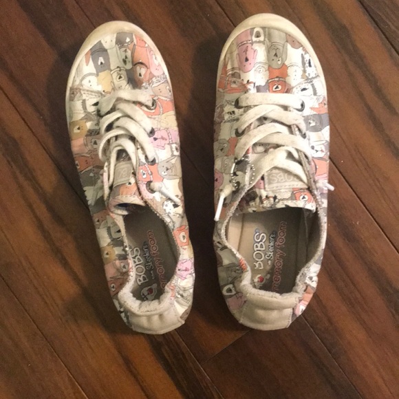 Shoes - Picture 1 of 2